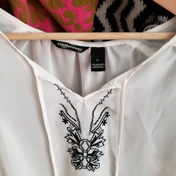 Millenium blouse - Picture 2 of 3